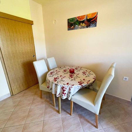 Apartmani Combaj Jadranovo Buitenkant foto