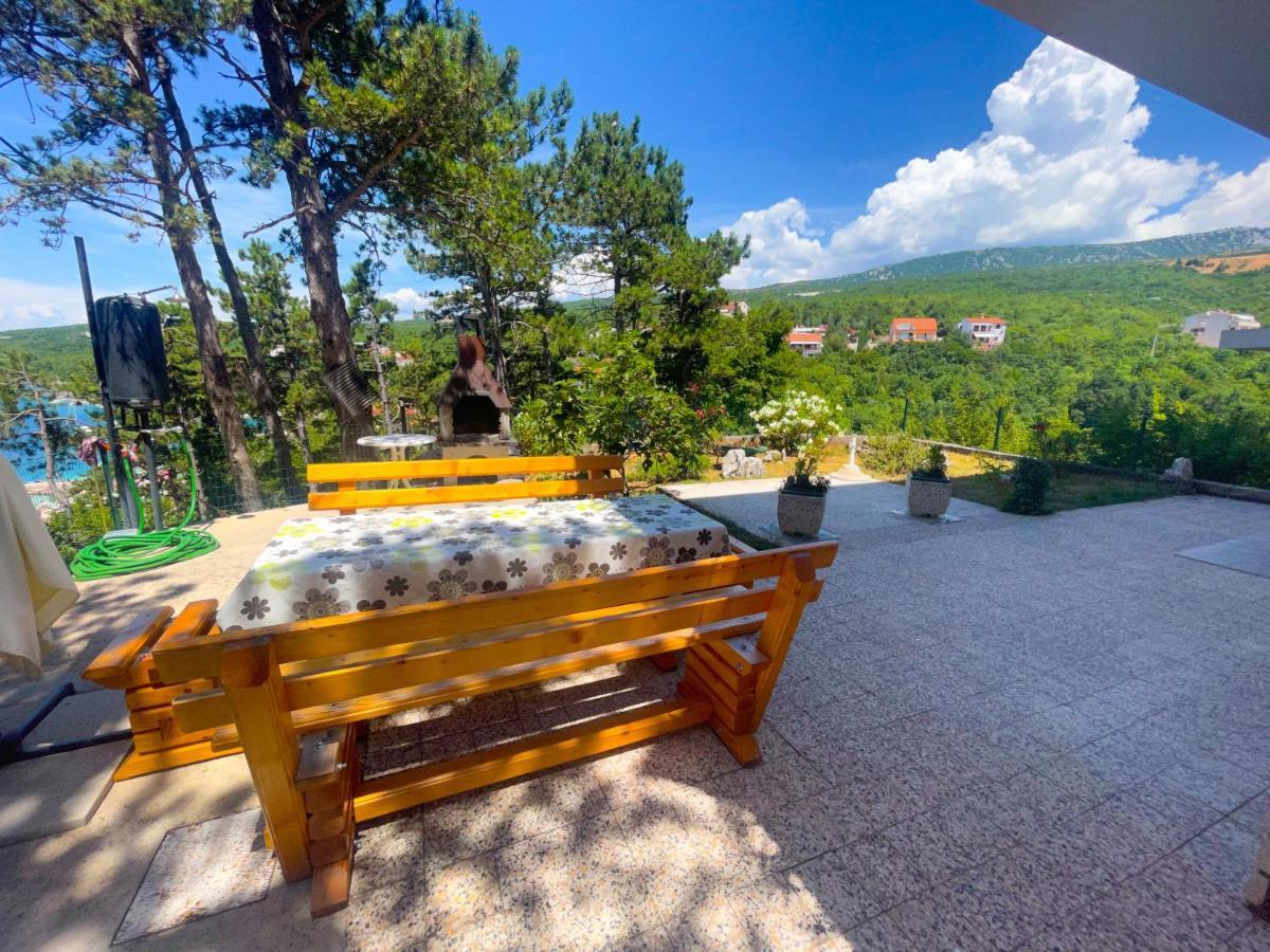 Apartmani Combaj Jadranovo Buitenkant foto