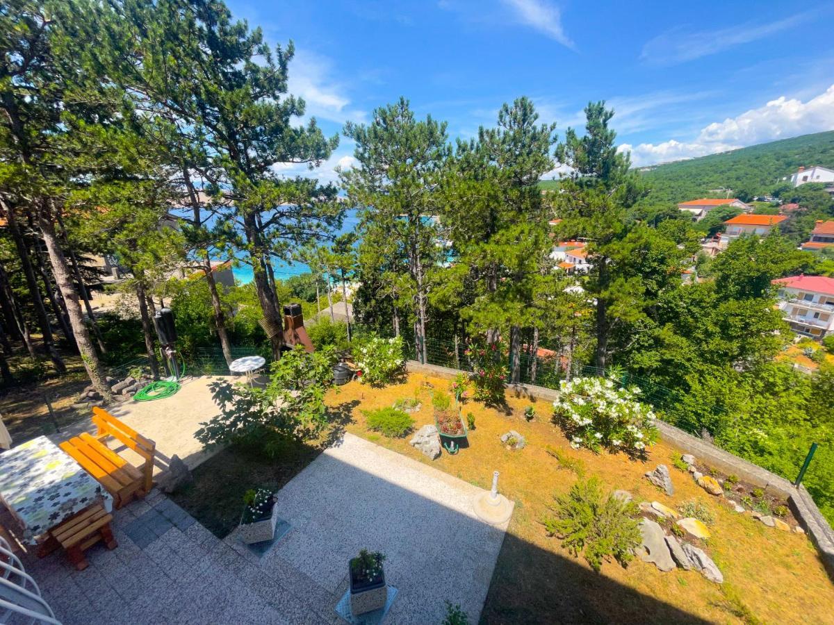 Apartmani Combaj Jadranovo Buitenkant foto