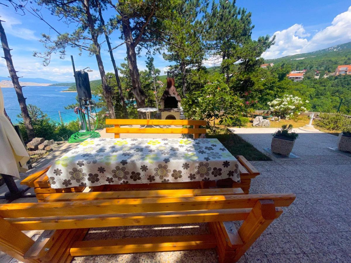 Apartmani Combaj Jadranovo Buitenkant foto